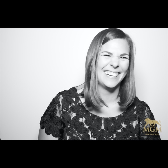 Meet your Posher, Allie - Picture 3 of 8